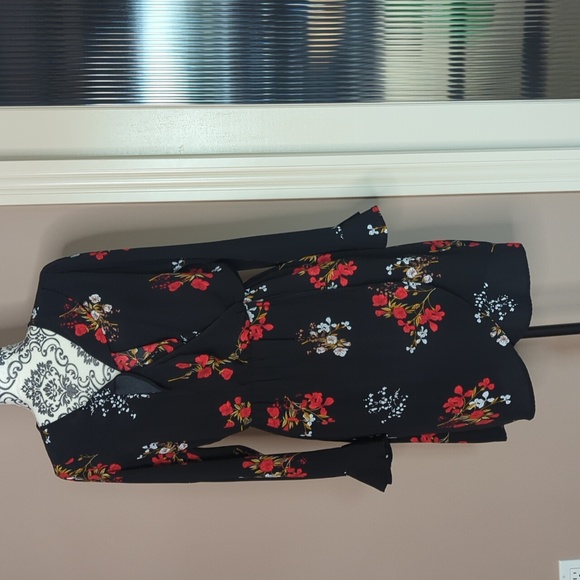 Dex black, red, and white midi dress Size M - Picture 1 of 6